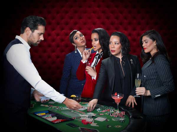 Schaeffer Studios Celebrity Photographer for Orange Is The New Blackjack Table